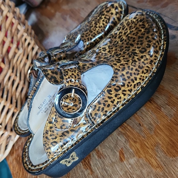 Alegria Shoes - Alegria Leopard Print Clogs‎ Shoes 36 US 6-6.5